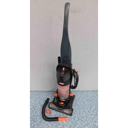 520 - Vax Clean-port vacuum cleaner, model 602 and tools W/O
