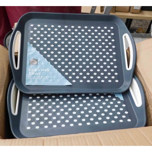 566 - Box of 24x anti-slip serving trays