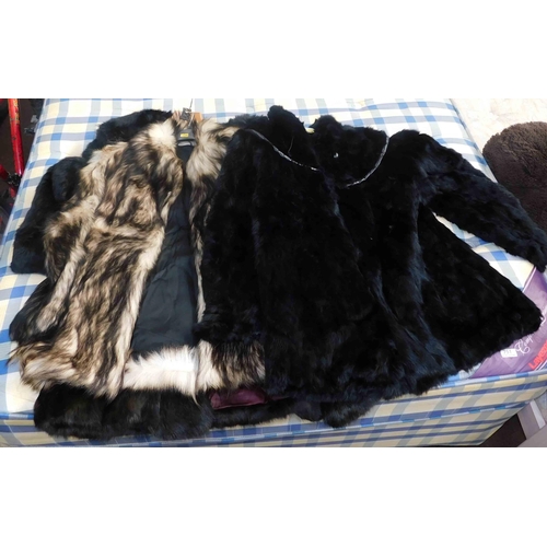 586a - 3x Ladies fur jackets-medium