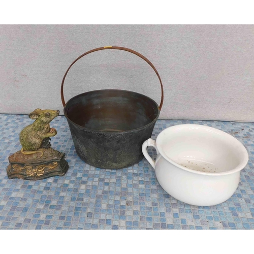 589 - Large jam pan, bed pan and cast mouse door stop