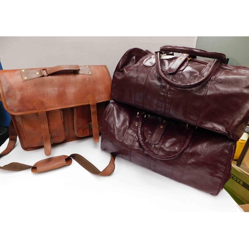 602 - 3x Leather overnight bags/ satchel