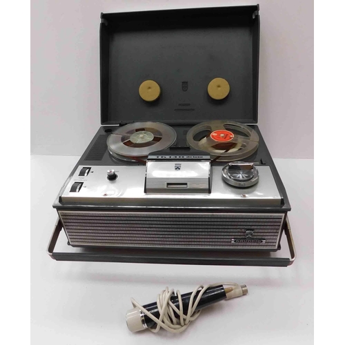 71 - Grundig TK140 reel to reel tape recorder & microphone w/o