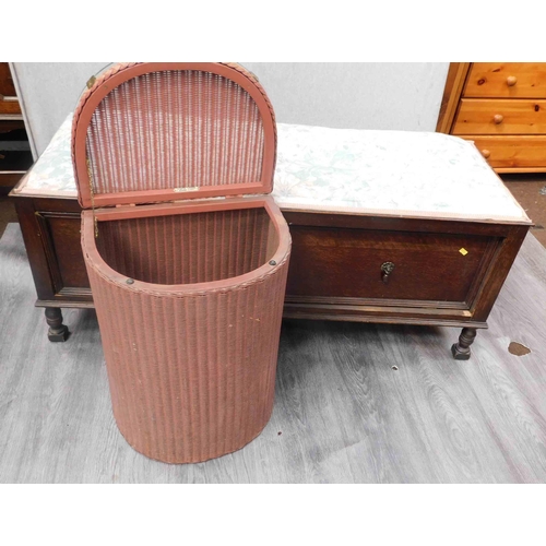 747 - Vintage drawered bedding box & Lloyd Loom laundry basket