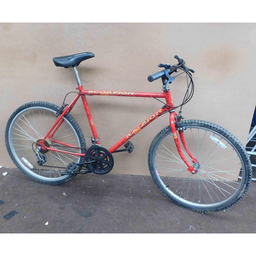 751a - Raleigh Scorpion men's mountain bike, 10 speed-red