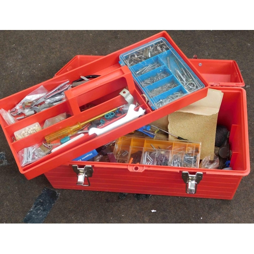 810 - Large plastic toolbox & tools