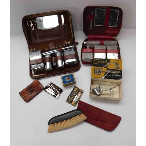 22 - Vintage - grooming kits