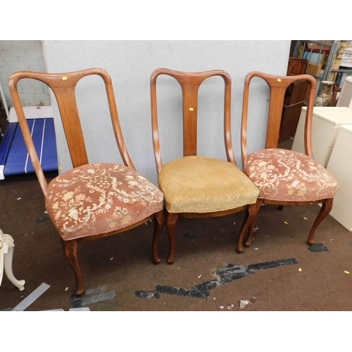 554 - 3x Mahogany dining/reception chairs