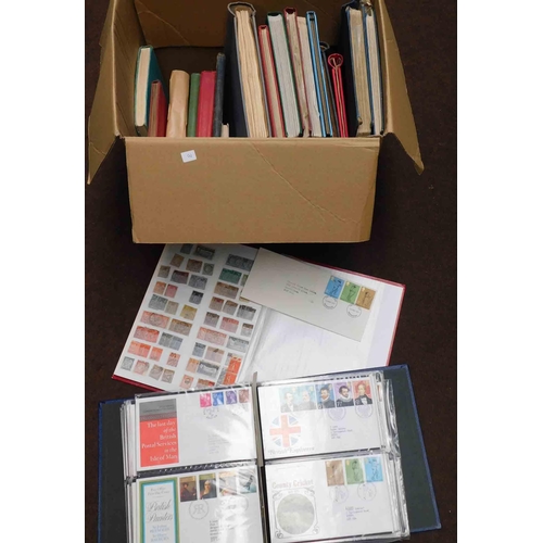 6 - Stamp collection - including 19 stamp albums...