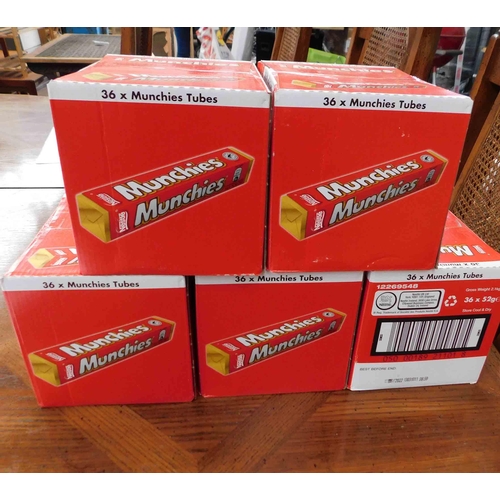 600 - 5x Sealed boxes of 36 Munchies best before 06/22