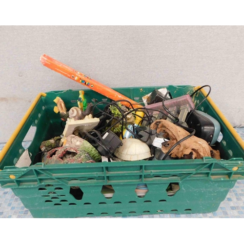 607 - Large tray of fish tank ornaments