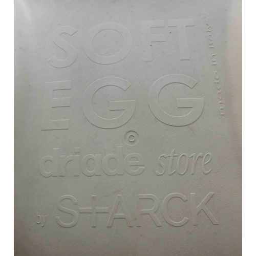 615 - 2x Soft egg chairs