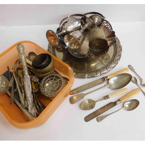 77 - Mixed metal ware including - silver plate & bronze