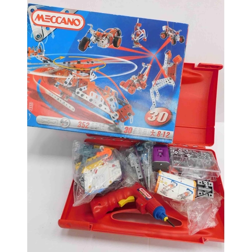 810 - 2x Junior Meccano sets...