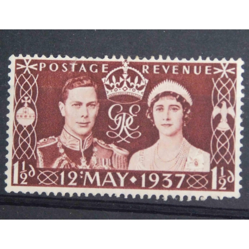 102 - 1937 Coronation of George VI stamp - with Colon Flaw