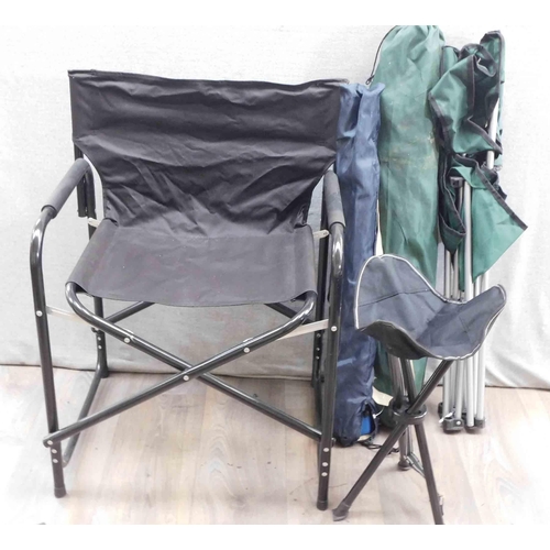 538 - Selection of 5 camping chairs etc