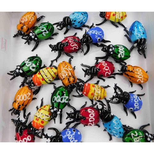 606 - Selection of glass bugs (ideal for garden etc)