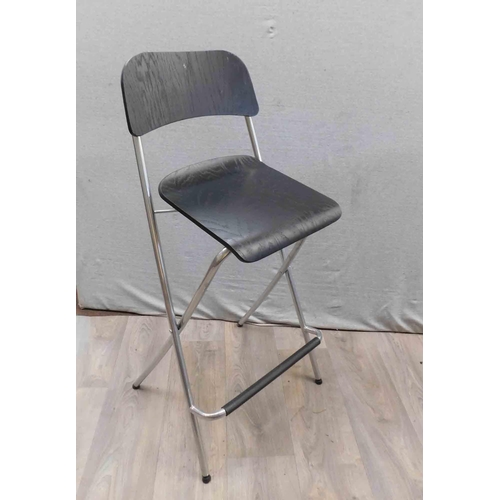 613 - Black folding bar chair