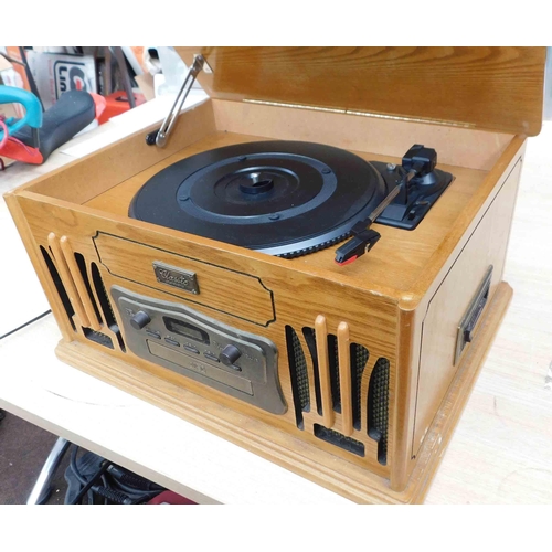 653 - Classic cased record player with radio and cassette in w/o