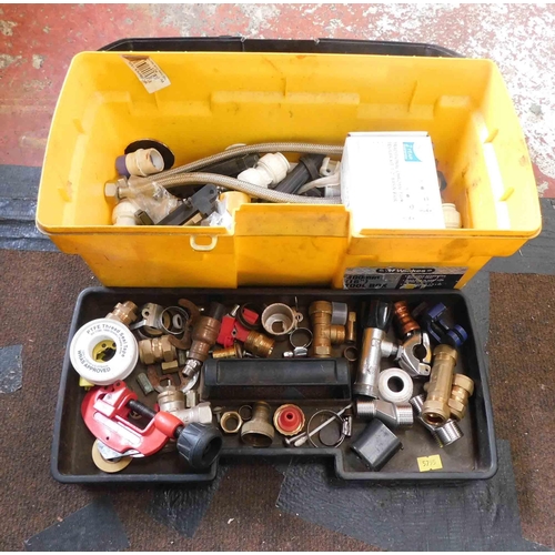 566 - Box of plumbing bits