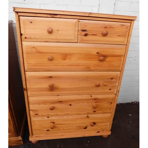 531 - 2x Over 4x pine drawers - foot not attached but in the drawer