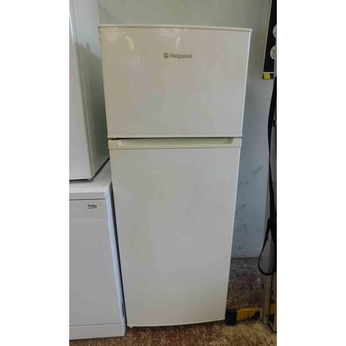 541 - Hotpoint fridge freezer in W/O