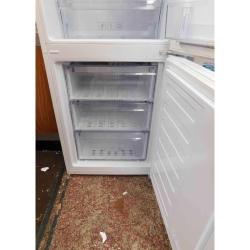 546 - Beko fridge freezer in working order