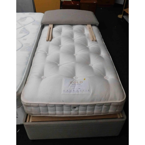 552 - Single electric bed and mattress - unchecked