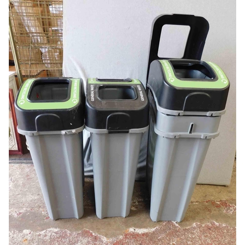 796 - 4x Recycle waste bins