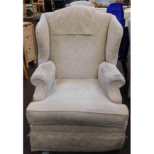 814 - Parker Knoll manual reclining armchair