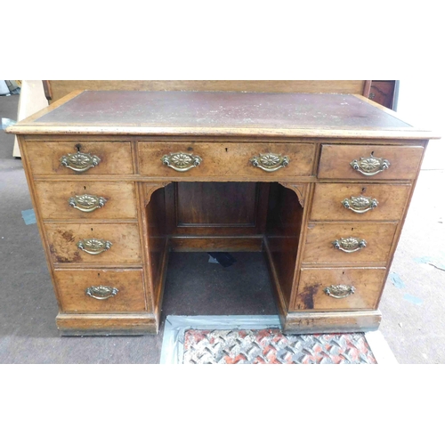 819 - Vintage leather topped desk