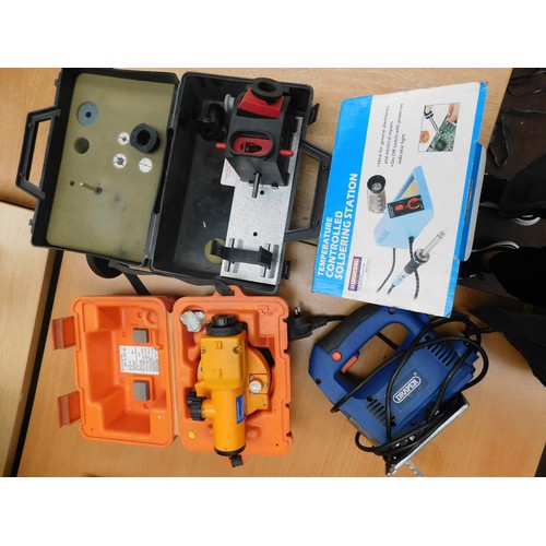 812 - Selection of tools inc auto leveller, soldering station etc