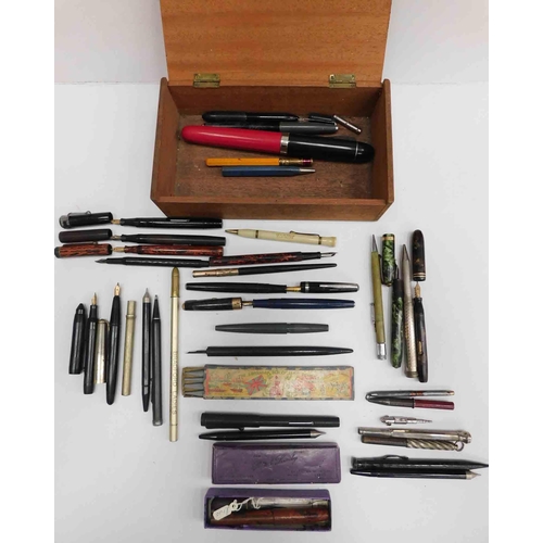 226 - Mixed pens, calligraphy items & propelling pencils - including six 14ct gold nibs