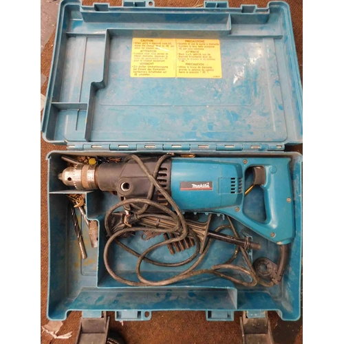 518 - Makita drill 240V - unchecked