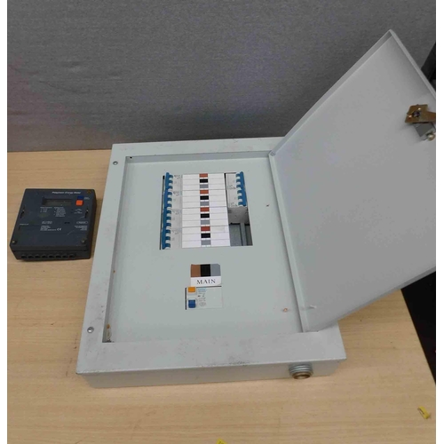 526 - Circuit board and polyphase energy meter