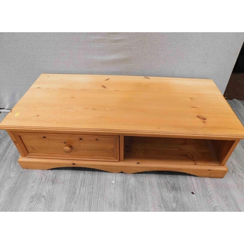 543 - Pine side cabinet