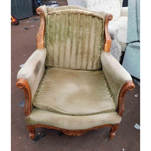 560 - Antique chair