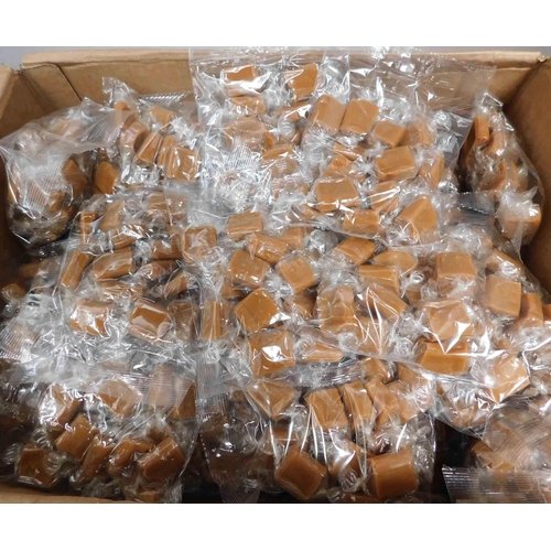 597 - Box of whiskey fudge bags, 175g each - best before end of oct' 22