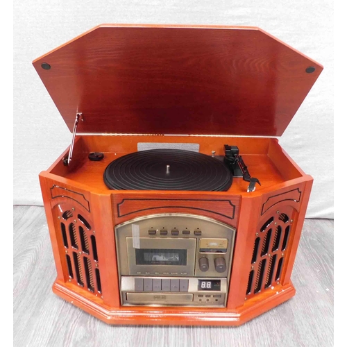 650a - All in one music player incl. vinyl, tape deck, CD, radio and speakers