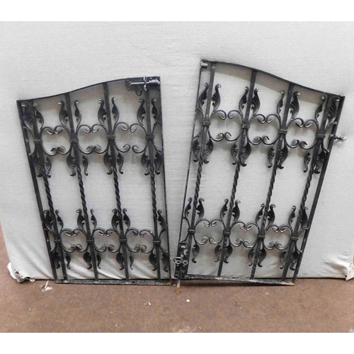 775 - 2x Wrought iron gates