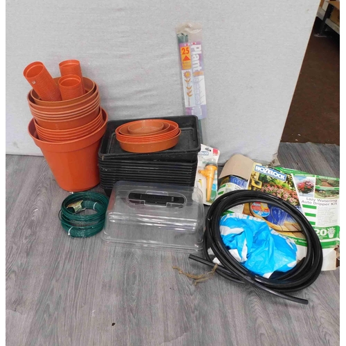 794 - Selection of garden pots and equipment