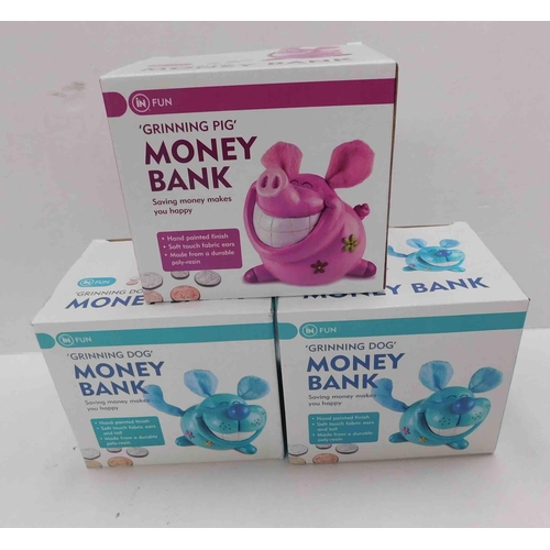 820 - 3x Grinning animals money boxes