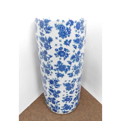 26 - Ceramic - blue & white umbrella/stick holder