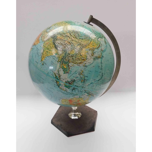 28 - Vintage desk globe - 16