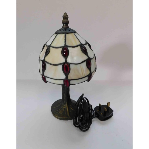 46 - Stained glass - table lamp