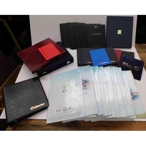 6 - Mixed style - coin albums & folders