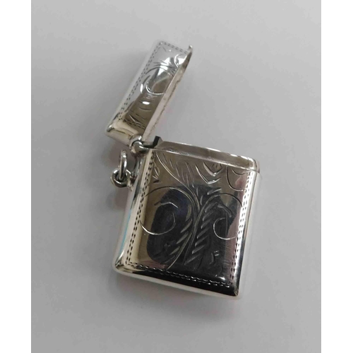 116 - Silver - vesta case