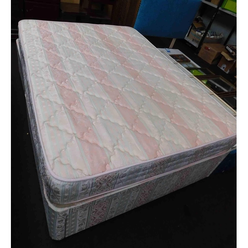 544 - Double divan bed with drawer & Layzee mattress