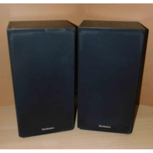 660 - Pair of Technics speakers - 19 1/4