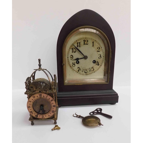 67 - Antique & Vintage - mantle clocks with keys