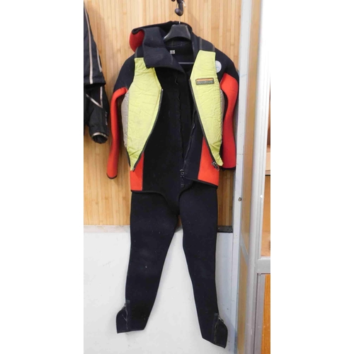 785 - Men's diving wetsuit 38